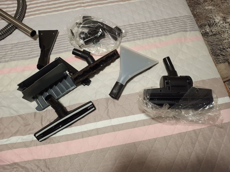 Прахосмукачка за сухо и мокро почистване  BOSCH BWD421PRO