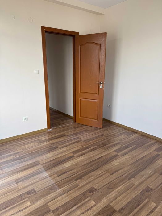 Продава се Тристаен апартамент в Гоце Делчев - 95 кв.м за 483 €/кв.м - Снимка #3