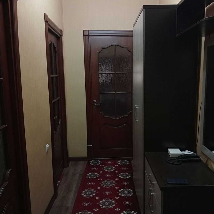 Продаётся 2/4/4 Урда,улица Алишера Навои,площадь,метро Мустакиллик.