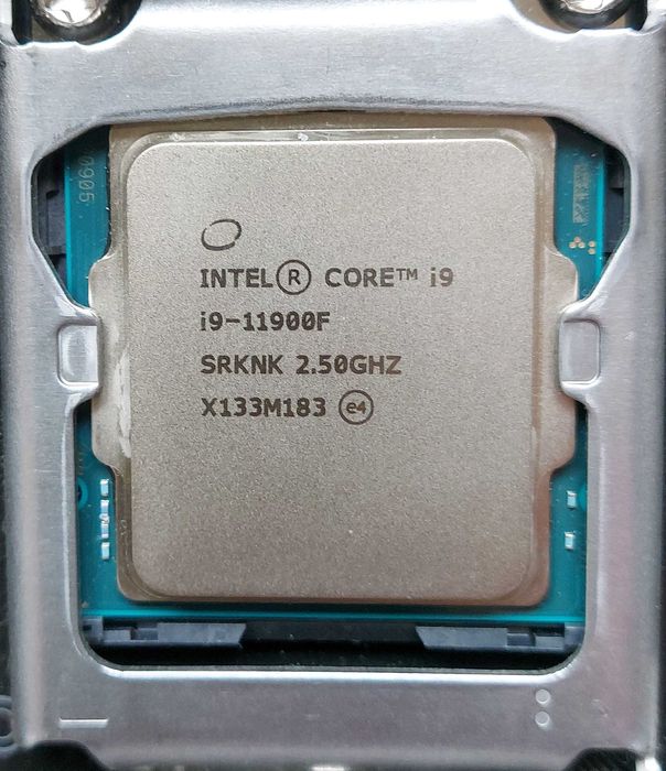 KIT I9 11900F + GIGABYTE Z490 GAMING X AX + Cooler Master RGB