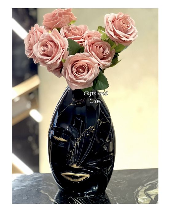 Дизайнерска ваза лице с мраморен ефект