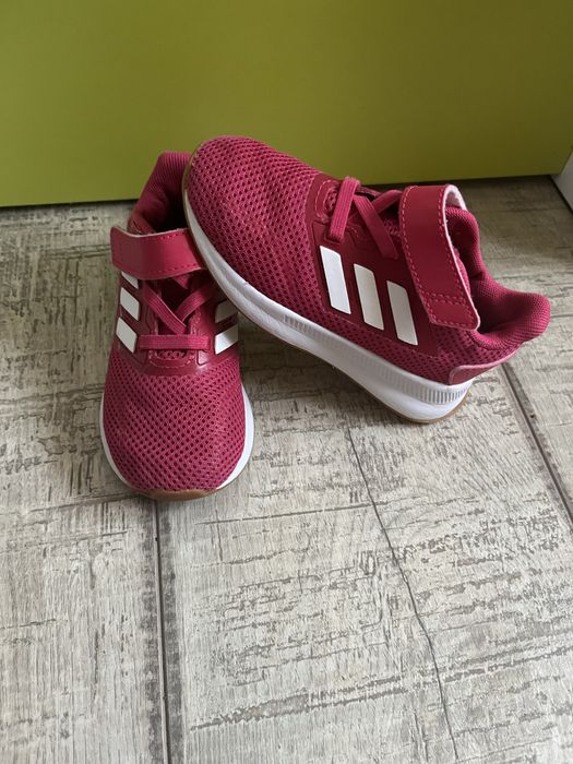 Adidas nr 25.