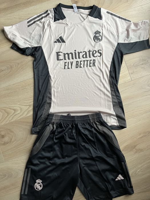 Training Kit echipament de antrenament Adidas real madrid sezon actual