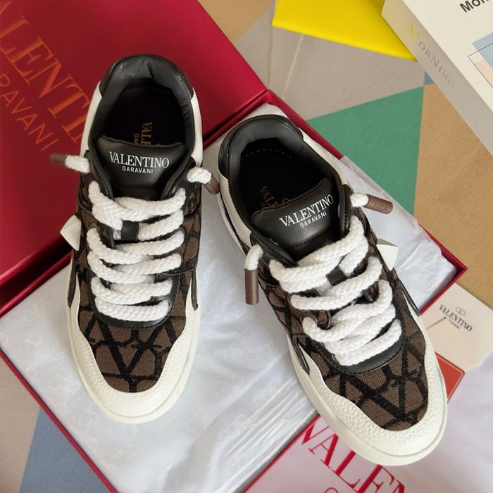 Valentino обувки