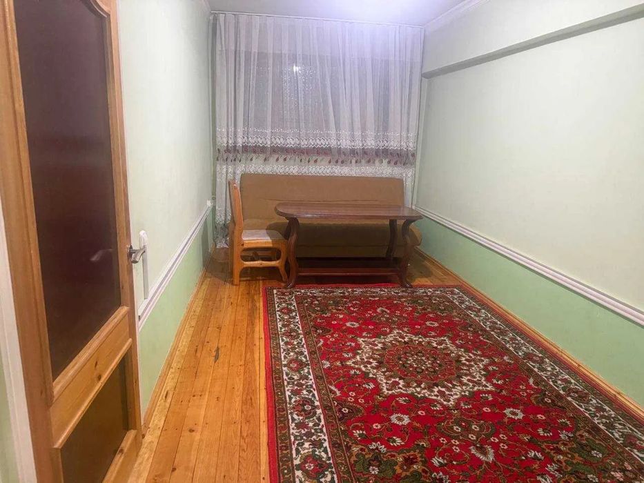 Сдается 2 ком Метро Бодомзор. Аккуратная чистая квартира