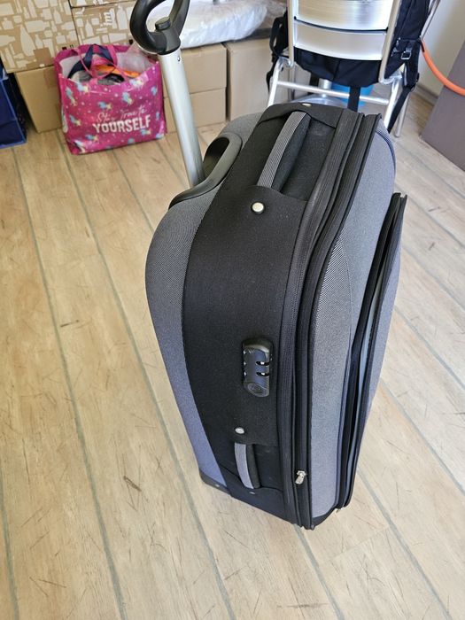 Голям пътнически  куфар