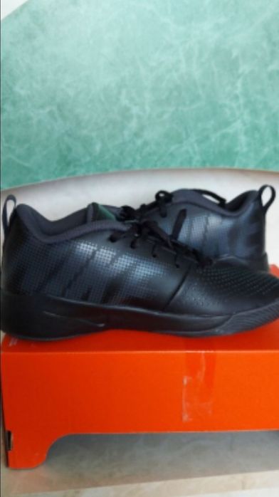 Нови оригинални дамски маратонки Nike