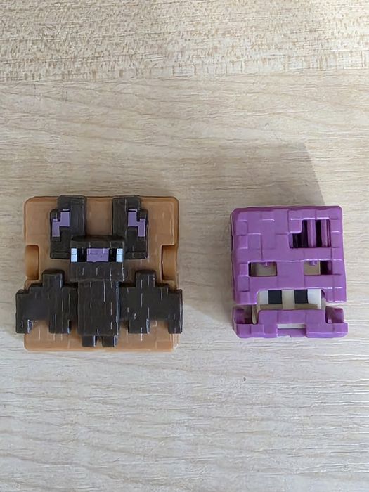 Kinder joi игрушки серии Minecraft и Гарри Поттер