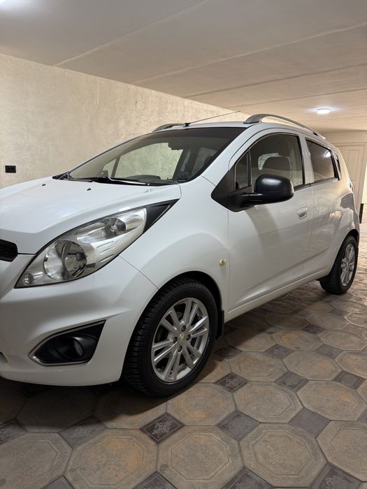 Chevrolet Spark 2017 | 79 000 km | Oq | Ideal holat