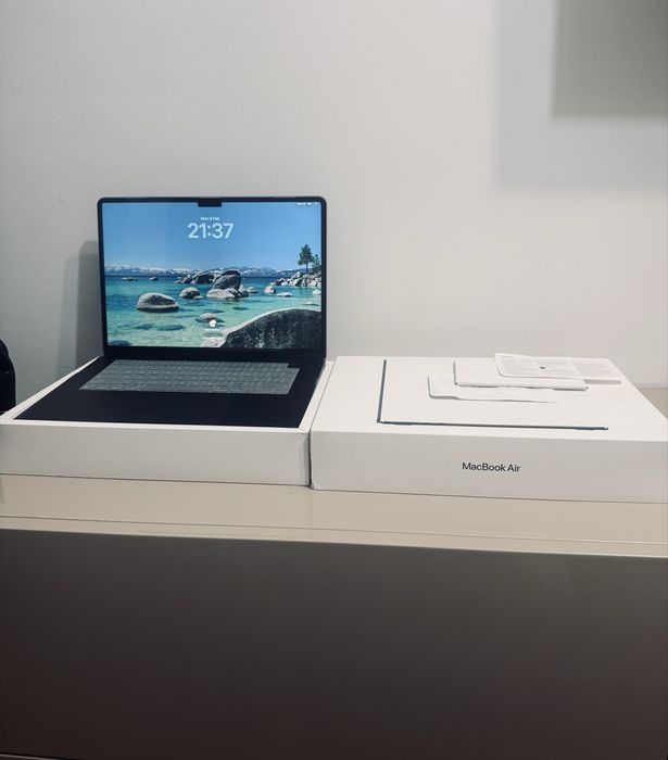 MacBook Air 15-Inch M3 16GB RAM  Impecabil