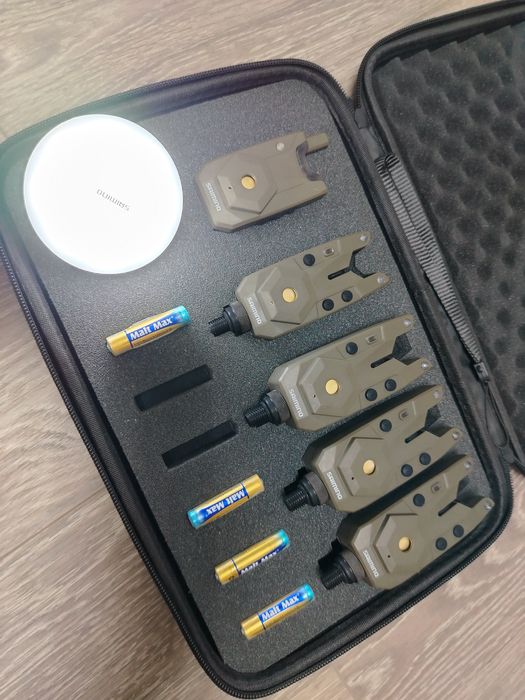 Set Senzori Avwrtizori 4+1 Saimino JHA 518 RXL + Lampa Cort

LED-uri d