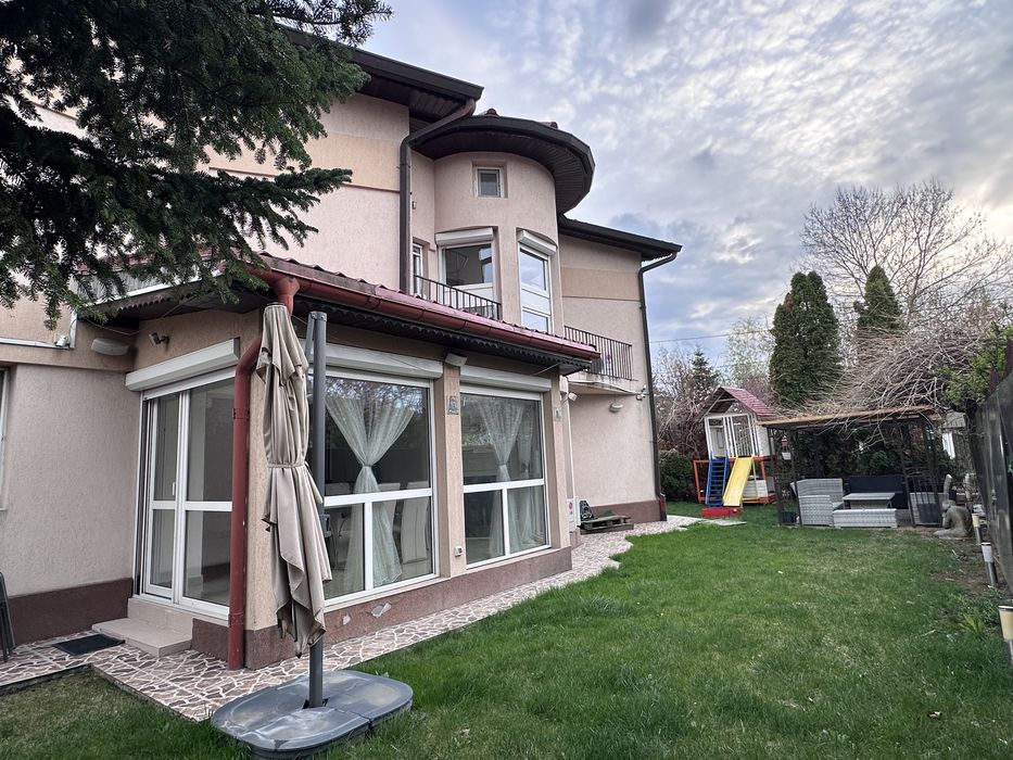 Proprietar ofer spre inchiriere Vila Tip Duplex in Pipera/Erou Iancu / Drumul Negru