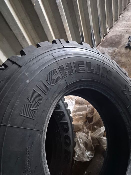 Продам покрышки для самосвал