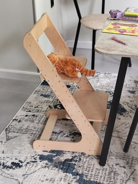 Детский регулируемый стульчик