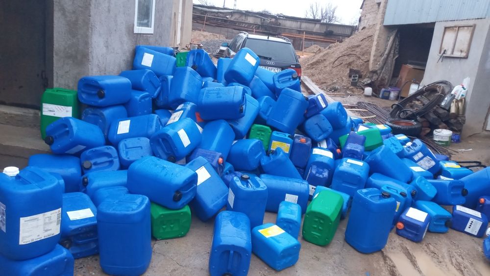 Канистрлер бар пласмас