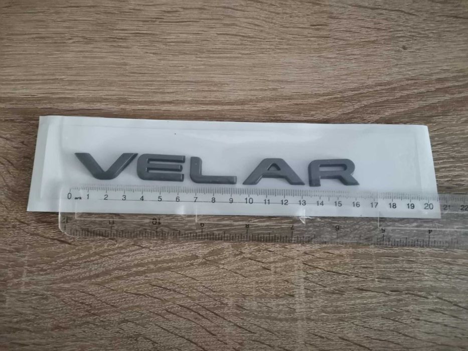 сив надпис емблема Range Rover Velar
