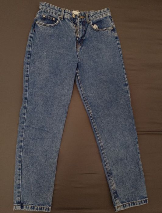 Два броя дънки .