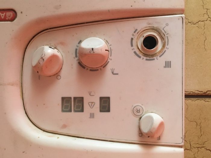 Placi electronice centrale termice (peste 100 modele disponibile)