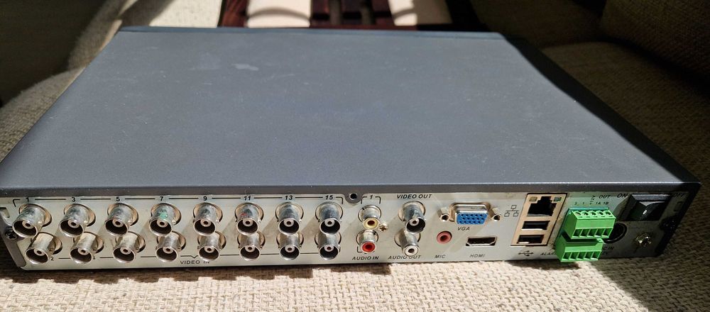 Използван 16 канален DVR