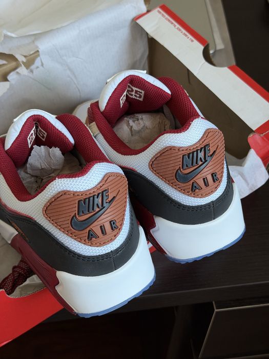 Кроссовки новые Nike