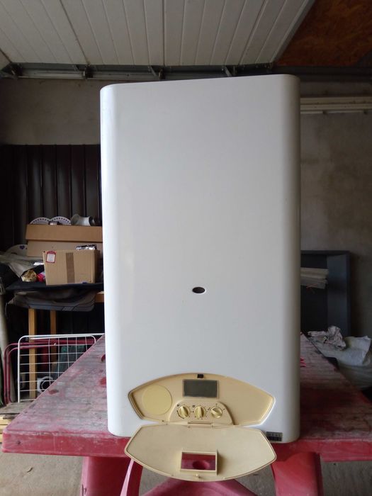 Depozit piese s.h. centrale HEAT LINE diverse modele.