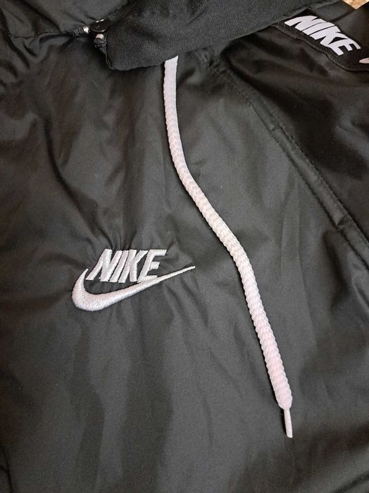 Ветровка Nike НОВА