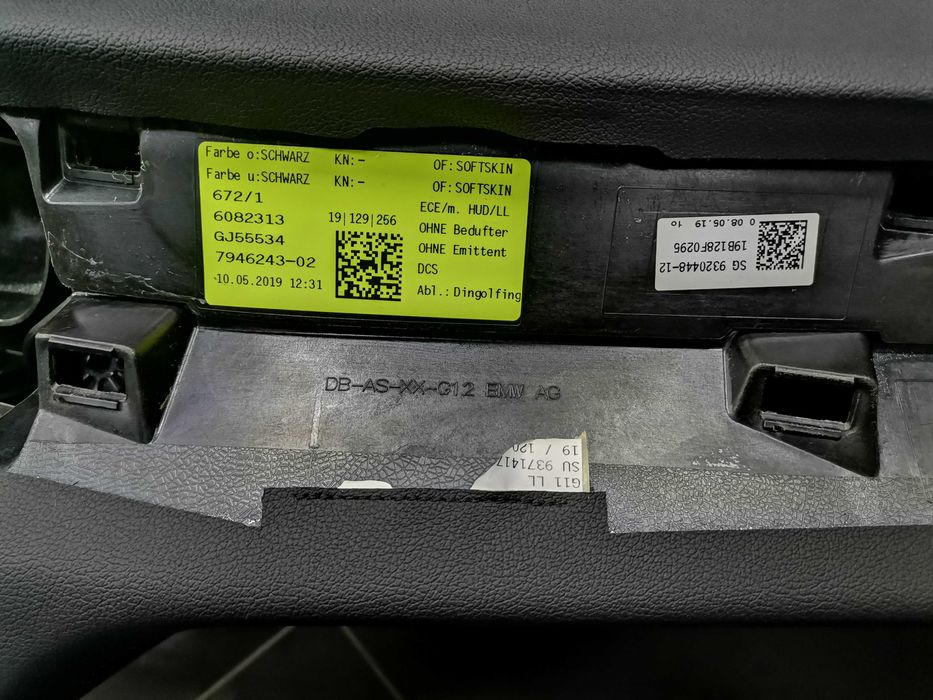 Черно Арматурно Табло BMW G11 G12 Facelift - HUD - Кожа - Перфектно