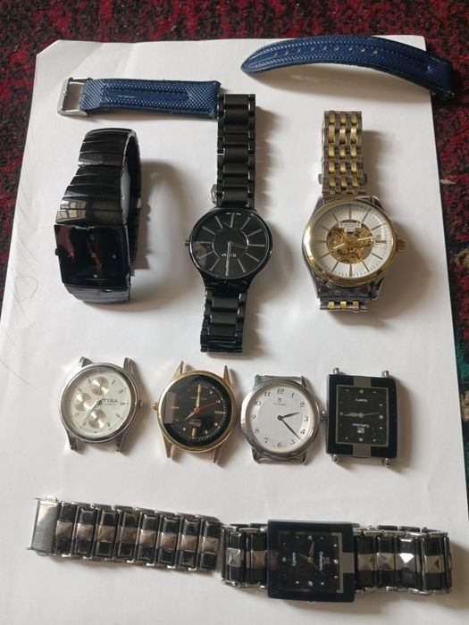 Часы продаётся Нектарий работает за всё 200 тысяч