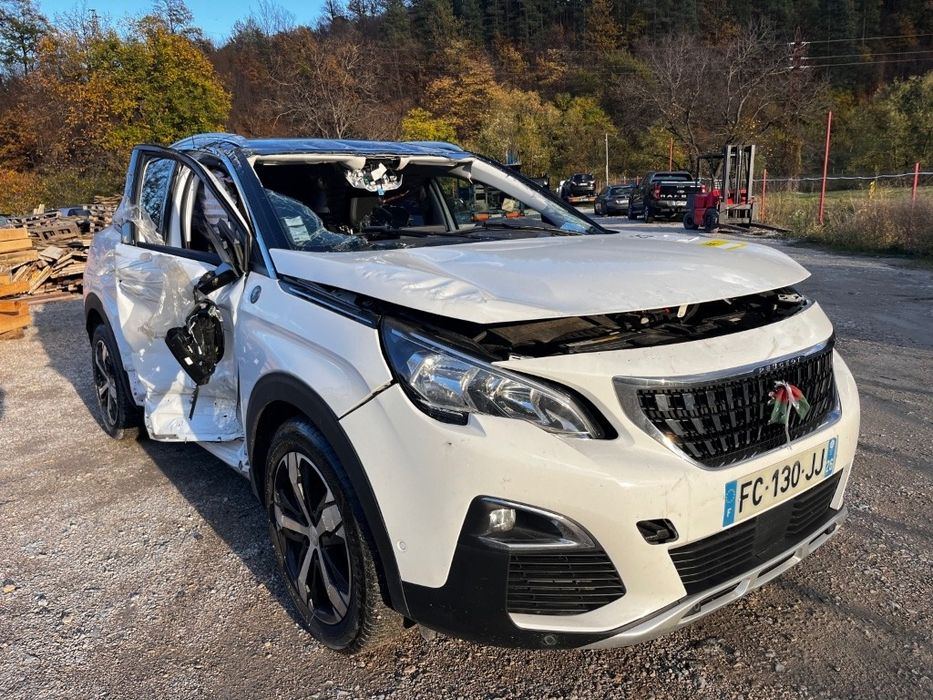 Peugeot 3008 / 1.2 131 hp 2019 на части