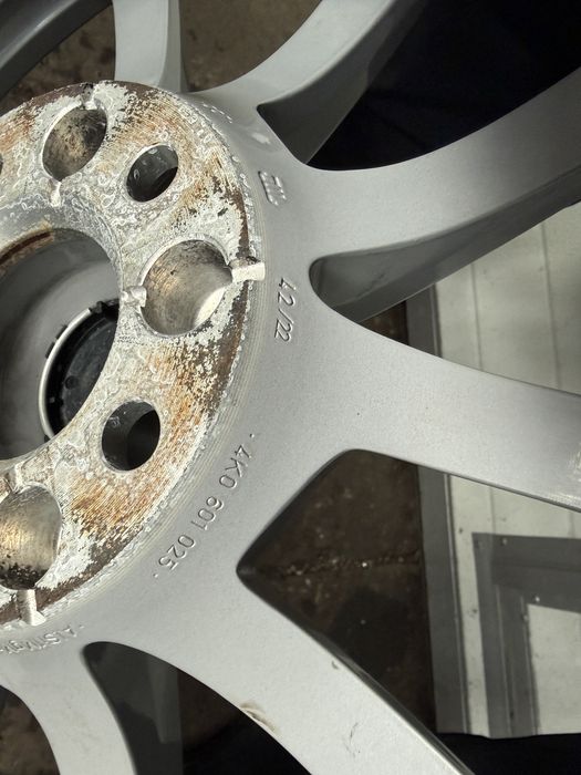 Jante originale Audi A6 cu anvelope iarna Michelin 225/60 R17