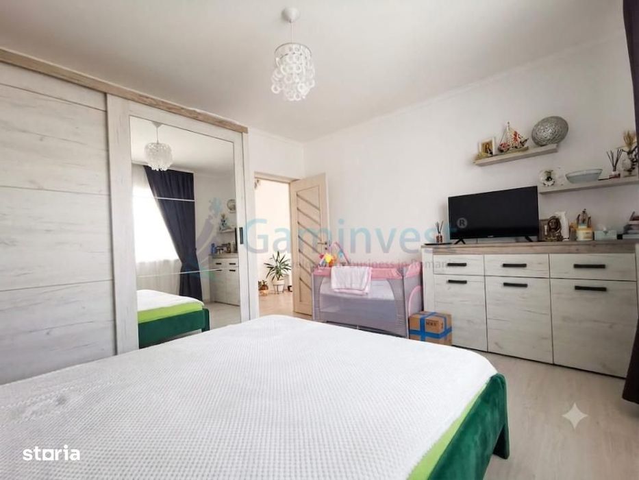 Casa de vanzare cu 4 camere in Osorhei, 400 mp teren, GaminvestV4725