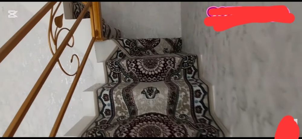 Аэропортскийда ховли жой сотилади