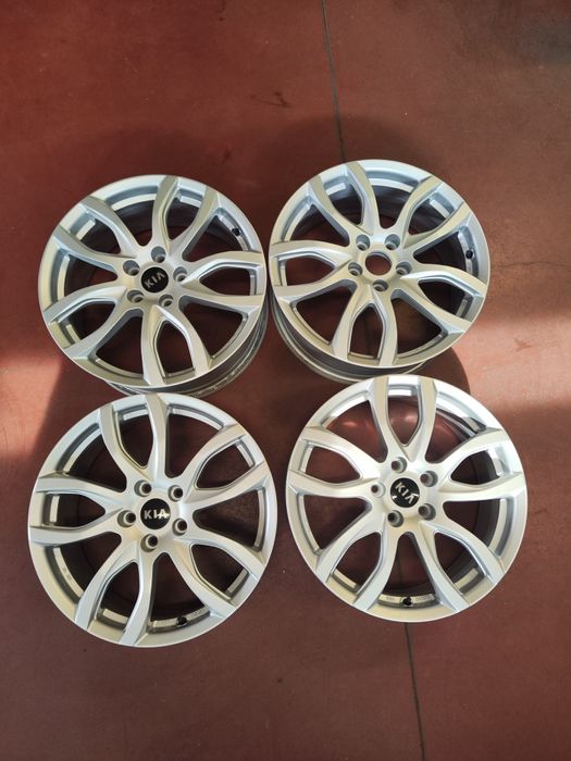 18"ки джанти  5x114.3/67.1 оригинални от Kia
