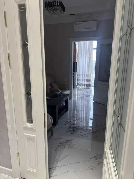 Сдается современная квартира на Алмазар Ситй жомий круг!S