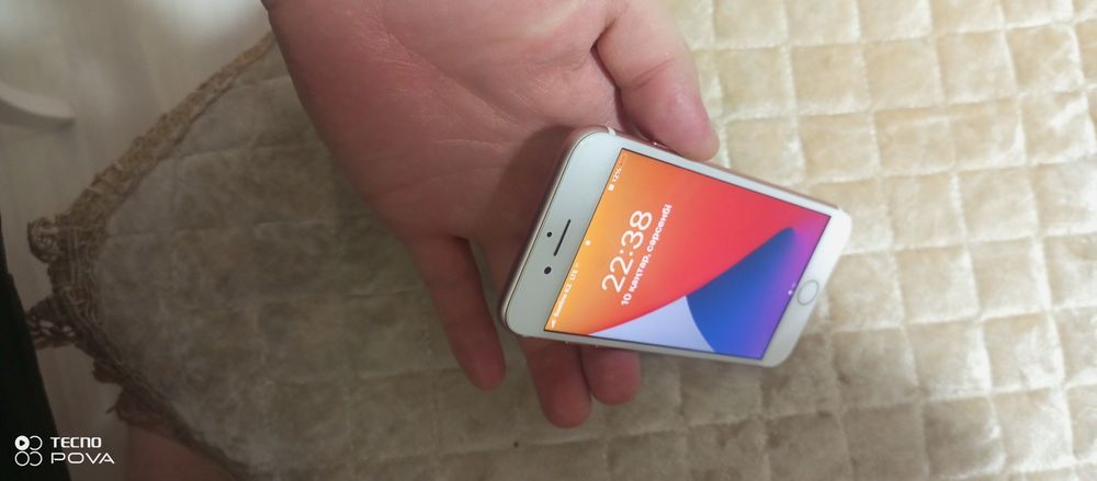 Айфон 7 32гб 10000тг