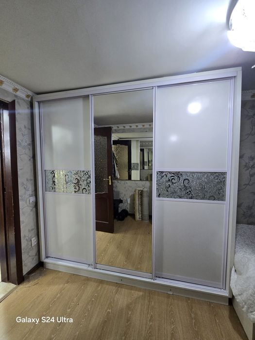 Гардероб для комнаты