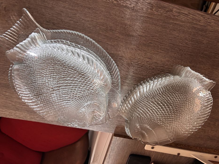 Platouri in forma de peste