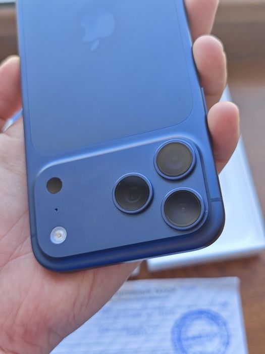 iPhone 16 Pro Max 256Gb идеальный