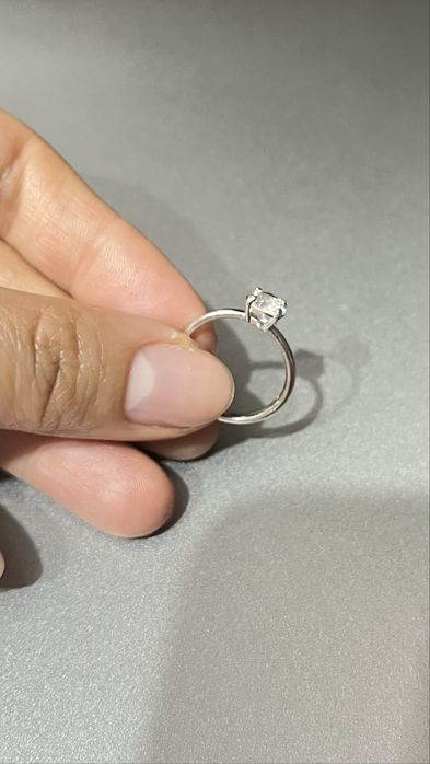 Кольцо из своровского серебра