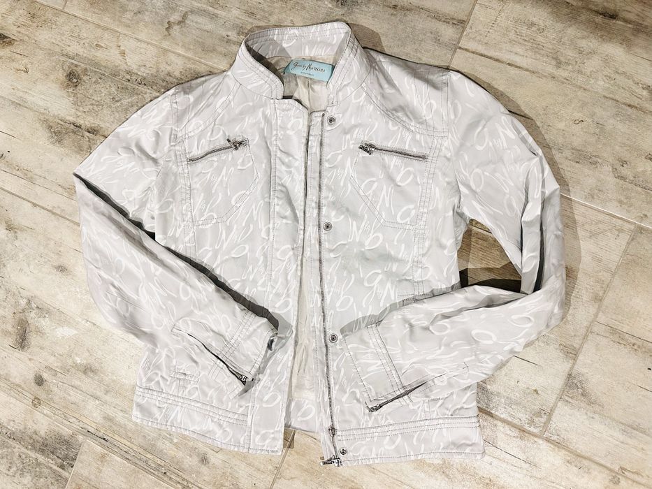 Дамско яке Guess ,размер S,M