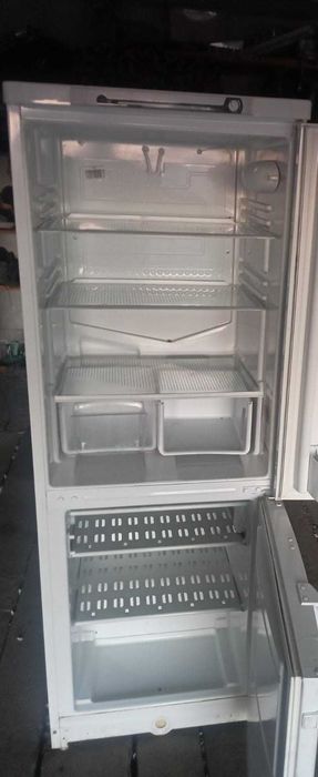 продается хлодильник Indesit в рабочем, хорошем сосоянии
