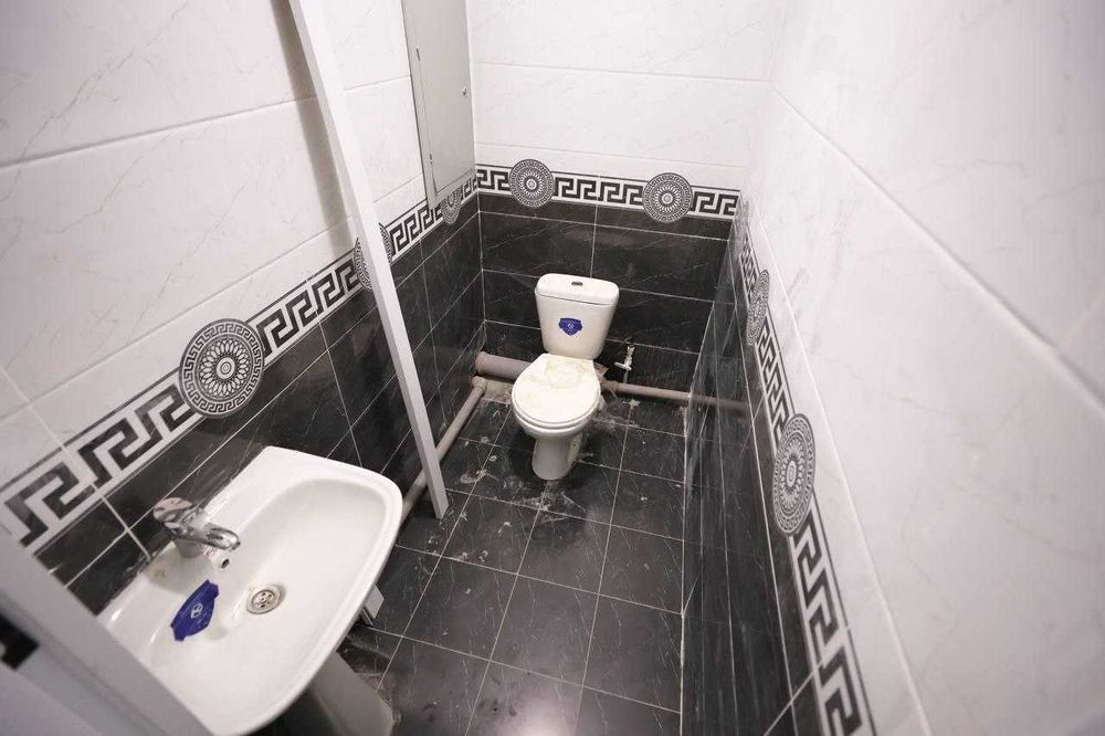 Ўрикзор бозори яқинидаги новостройкадан 2-хонали кв. срочно сотилади.