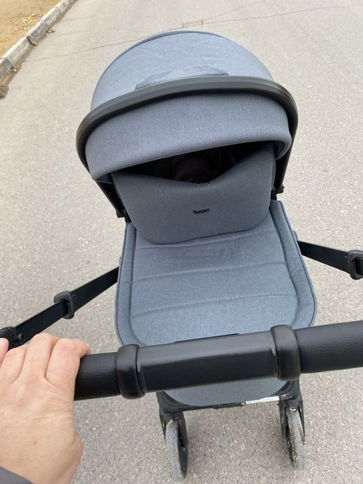 Коляска прогулочная с люлькой