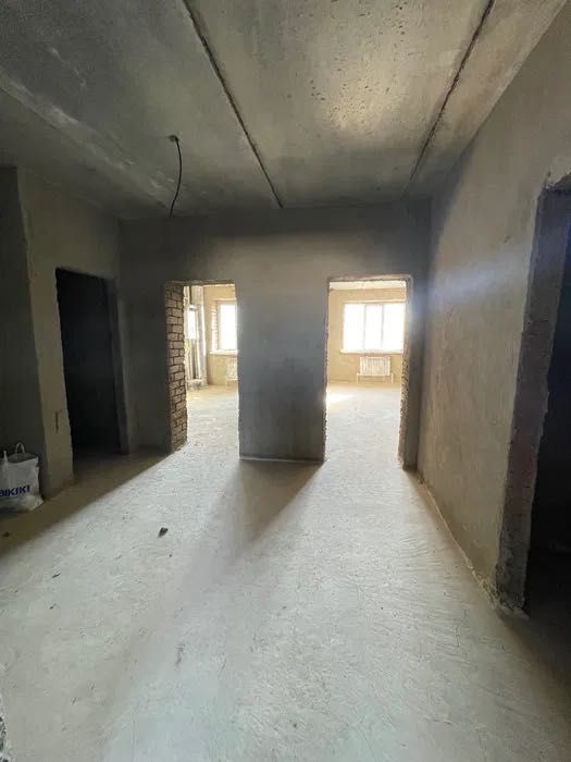 Продам 2х.км. квартиру на Батыс2