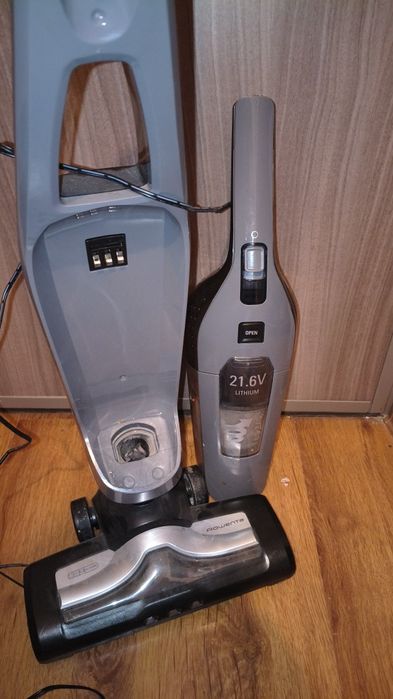 Aspirator cu acumulator Rowenta