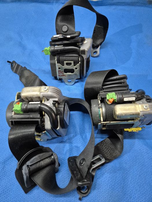 Предпазни колани мерцедес w211 2004г