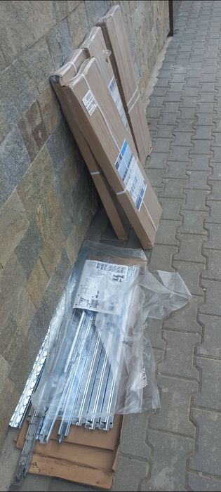 Метални стелажи нови