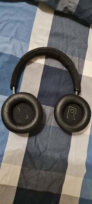 Bang and Olufsen H9i