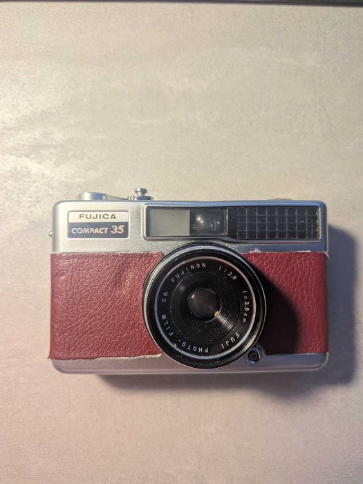 Плёночный Fujica 35 Compact
