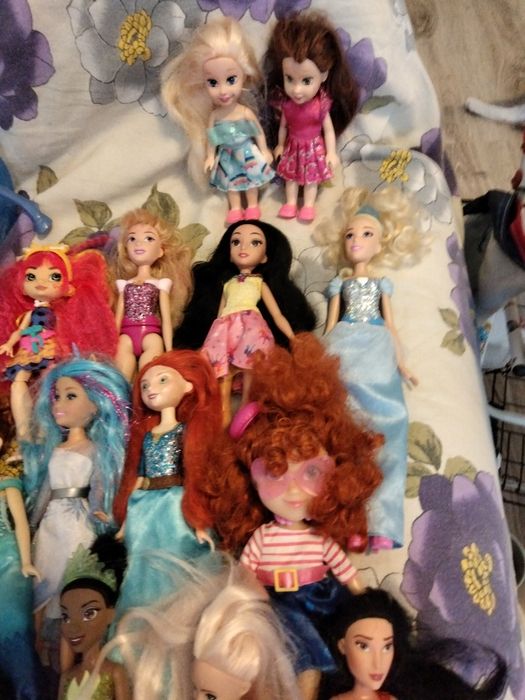 Prințesele Disney, Barbie, Moana, Ariel, Cenusareasa, Mulan